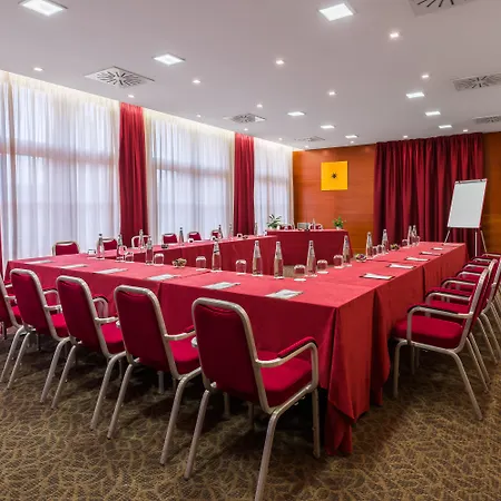 Crowne Plaza Venice East By Ihg Hotel
