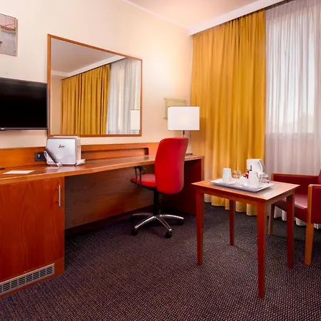 Crowne Plaza Venice East By Ihg Otel 4*