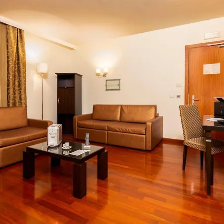 Hotel Crowne Plaza Venice East By Ihg 4*