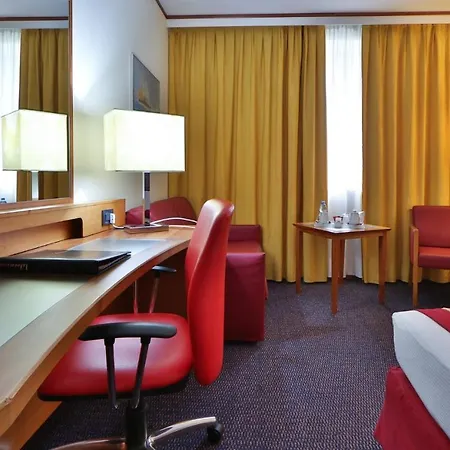 Otel Crowne Plaza Venice East By Ihg 4*