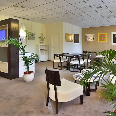 Crowne Plaza Venice East By Ihg Hotel