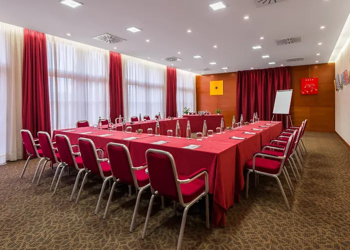 Crowne Plaza Venice East By Ihg Hotel