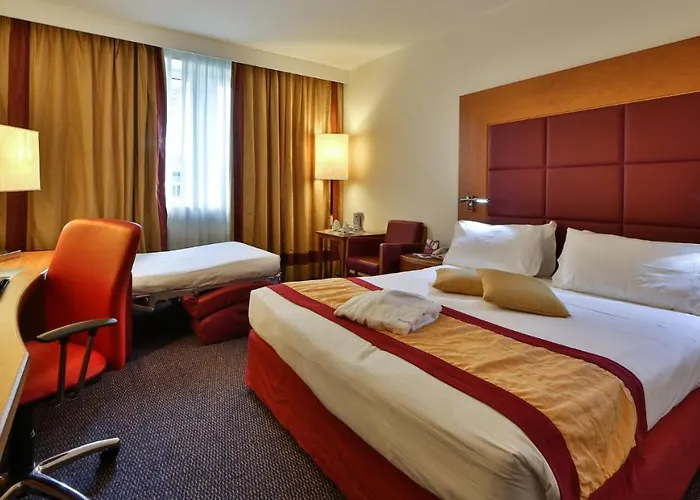 Crowne Plaza Venice East By Ihg 4*