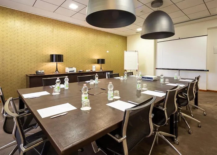 Crowne Plaza Venice East By Ihg Hotel 4*