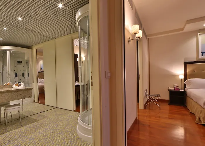 Crowne Plaza Venice East By Ihg Hotel 4*