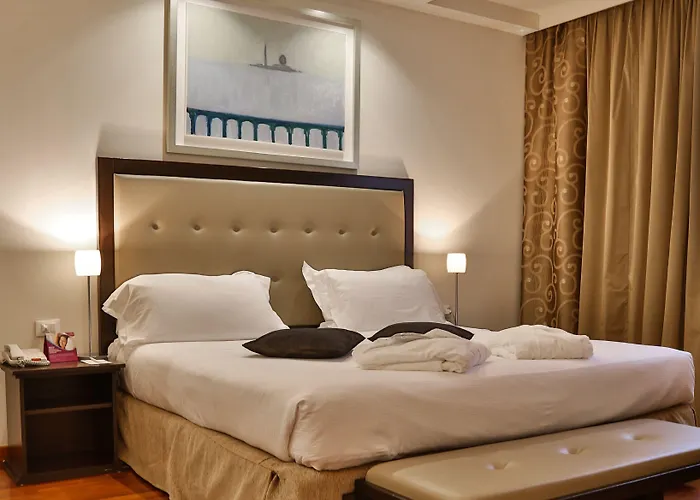 Crowne Plaza Venice East By Ihg Hotel